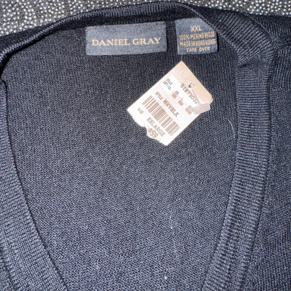 Men's V-Neck Sweater - Black
